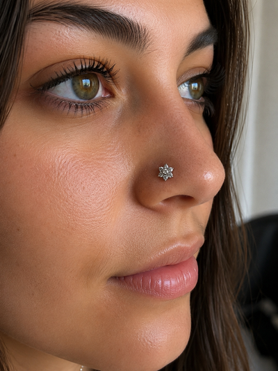 ✨ Premium Titanium Crystal Flower Nose Stud ✨ View 0