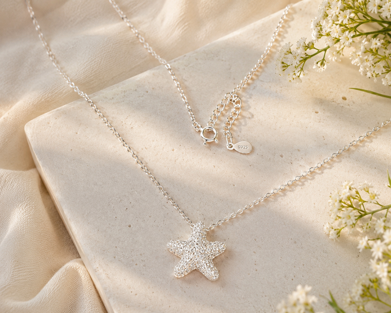 Premium Crystal Starfish Silver Necklace – Ocean-Inspired Elegance ✨💎